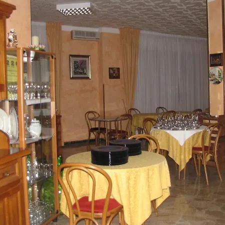 La Primula Hotel 3*