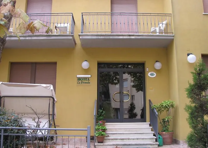 La Primula Отель 3*